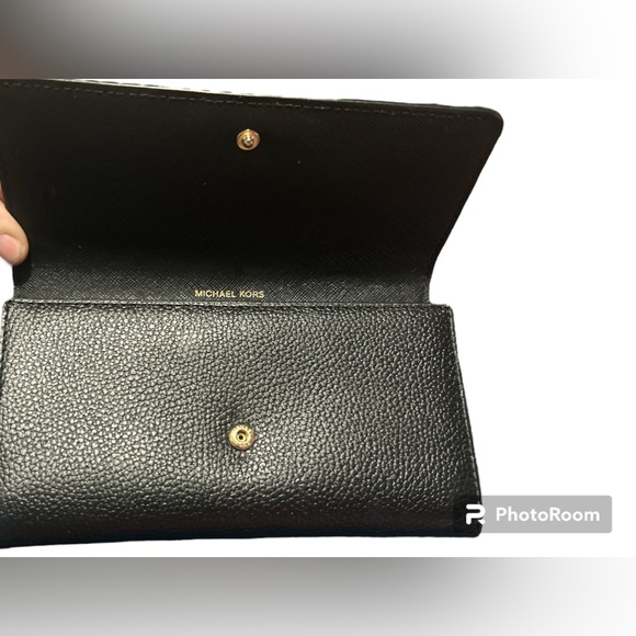 EUC Michael Kors Black Pebble Leather Wallet - Picture 6 of 14